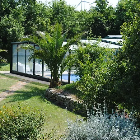 With Private Pool Plouguin