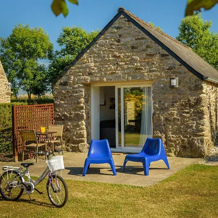 Tatil Evi With Private Pool Plouguin